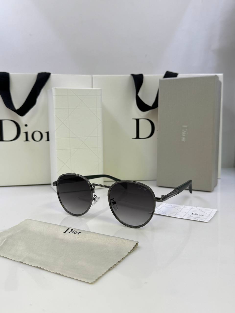 Dior