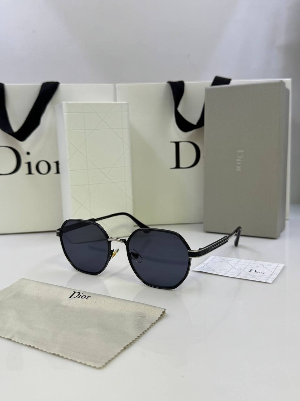 Dior
